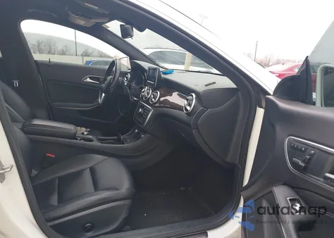 2014 Mercedes-Benz Cla 250 z USA, uszkodzony, nr VIN WDDSJ4EB0EN149077